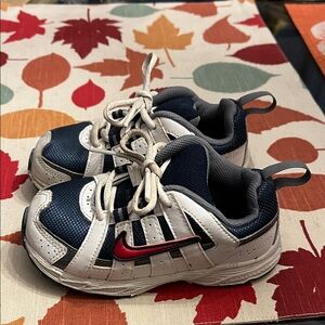 Nike Kids' Navy and White Sneakers with Red Accents